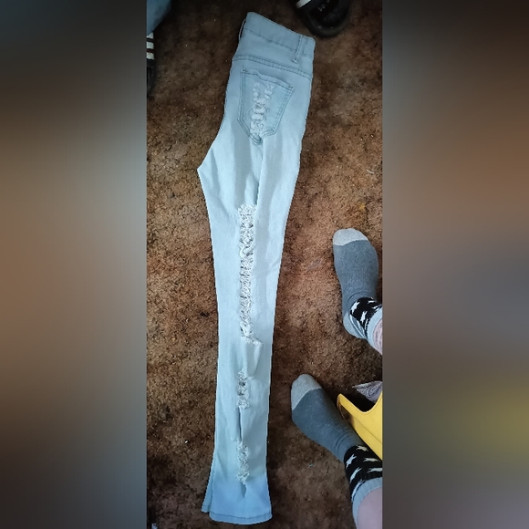 Small Ripped jeans - Picture 4 of 6